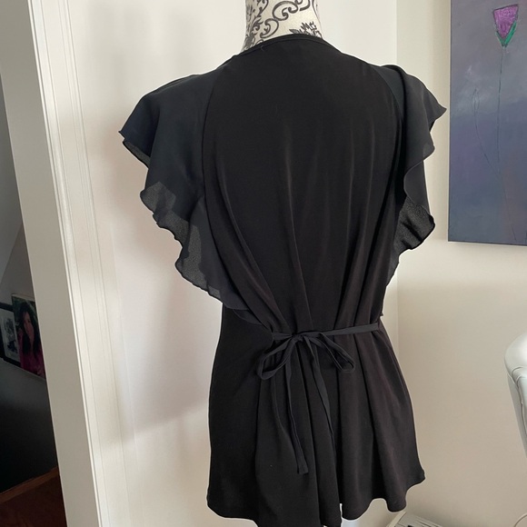 Black shirt with flared sleeves - Picture 3 of 5